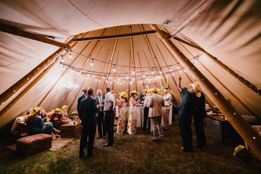 teepee-tent-wedding-bar